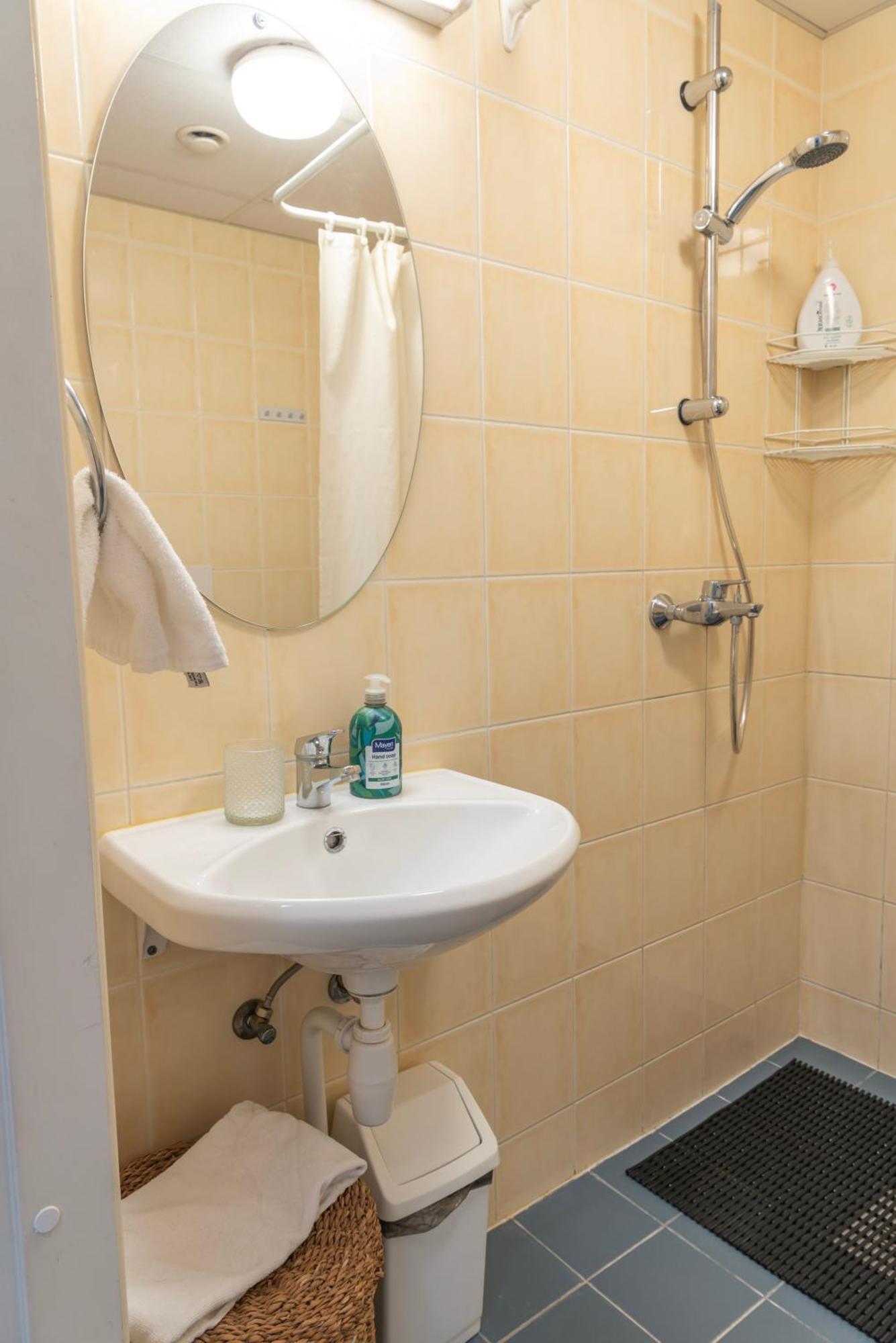 Wilde Guest Apartments Uelikooli 6 Tartu Dış mekan fotoğraf
